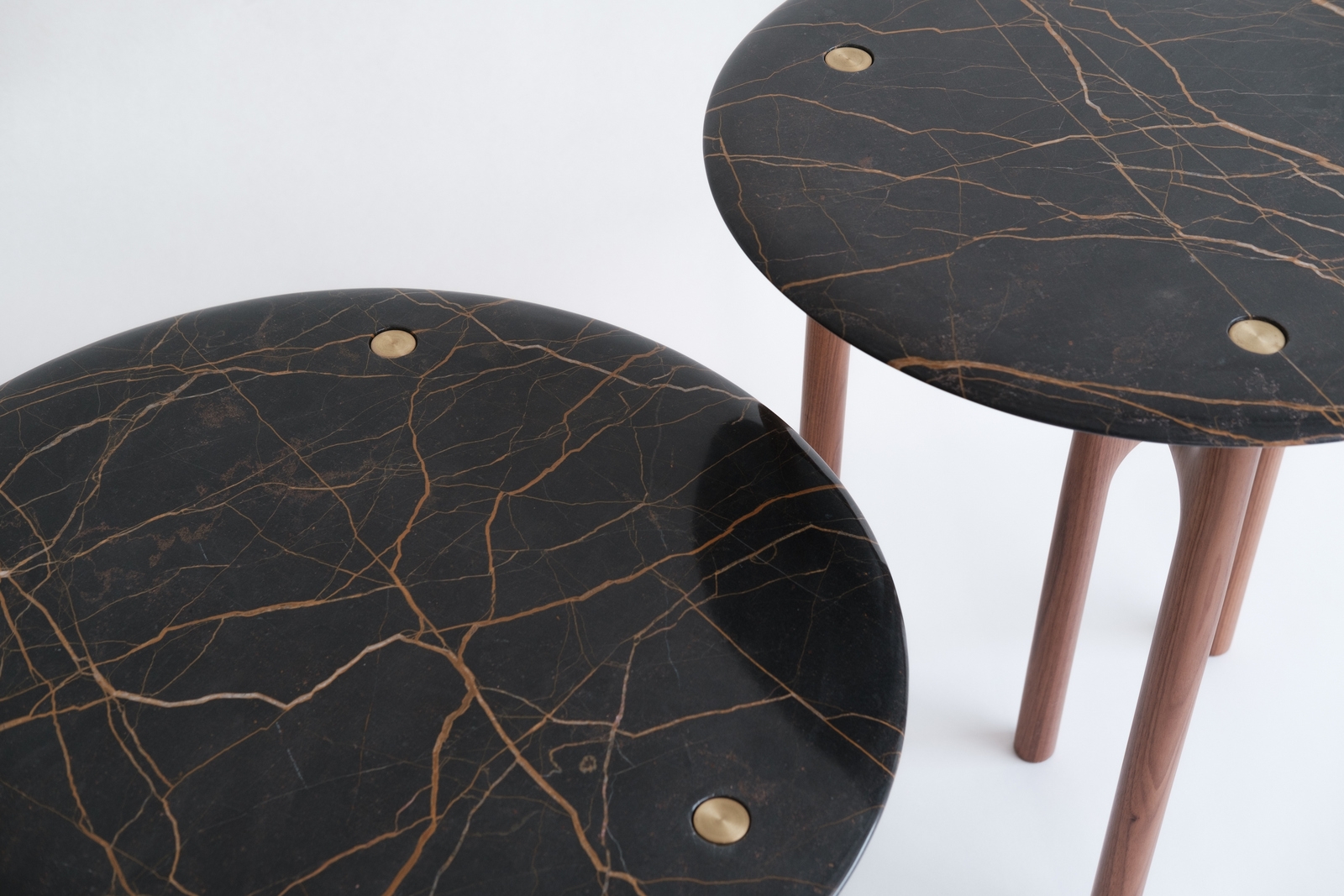 5-NORI _side table_04_dan yeffet_2019.jpg