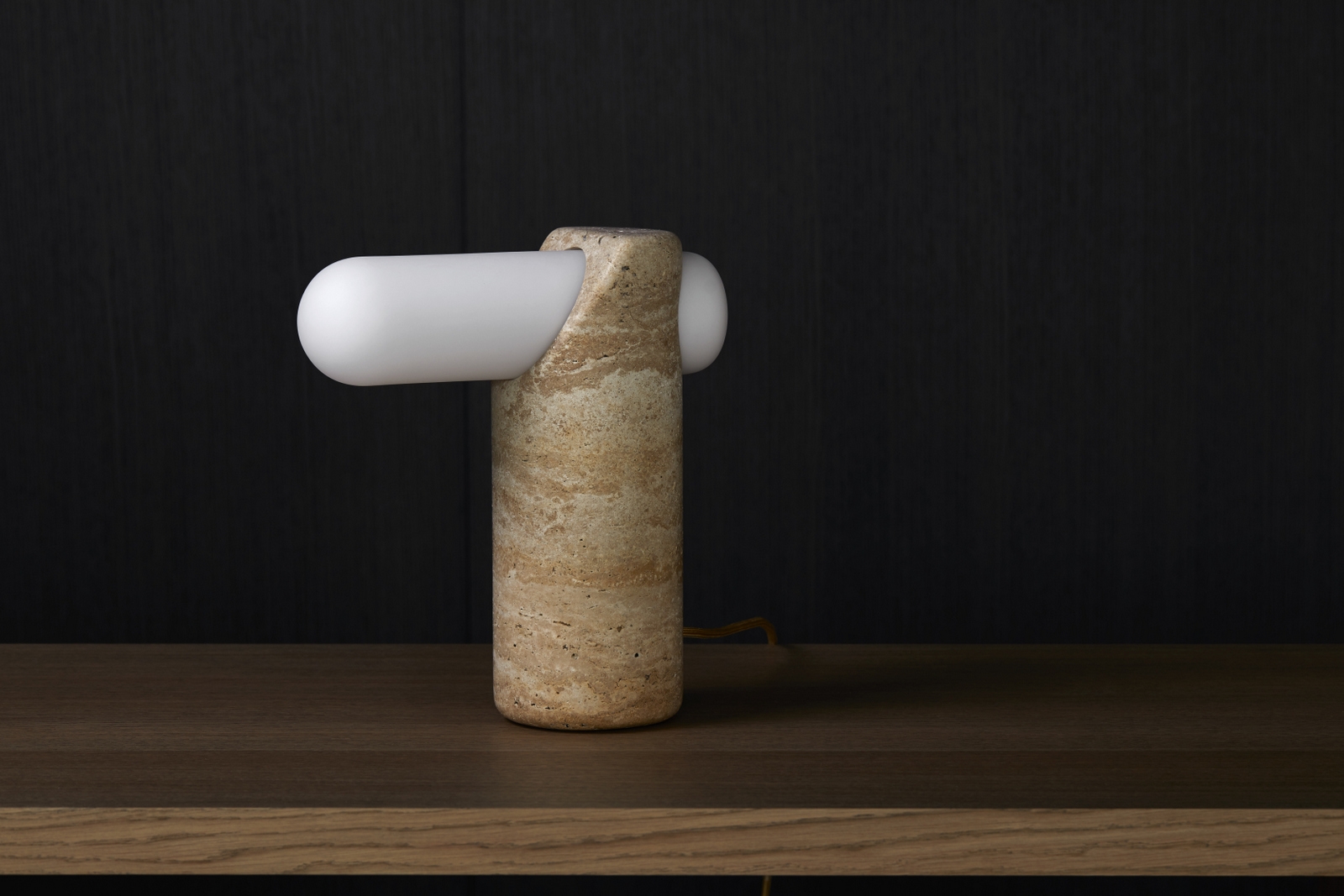 4-VIA-TABLE-LAMP_02-TRAVERTINE-DESIGN_DAN_YEFFET_COLLECTION_PARTICULIERE.jpg
