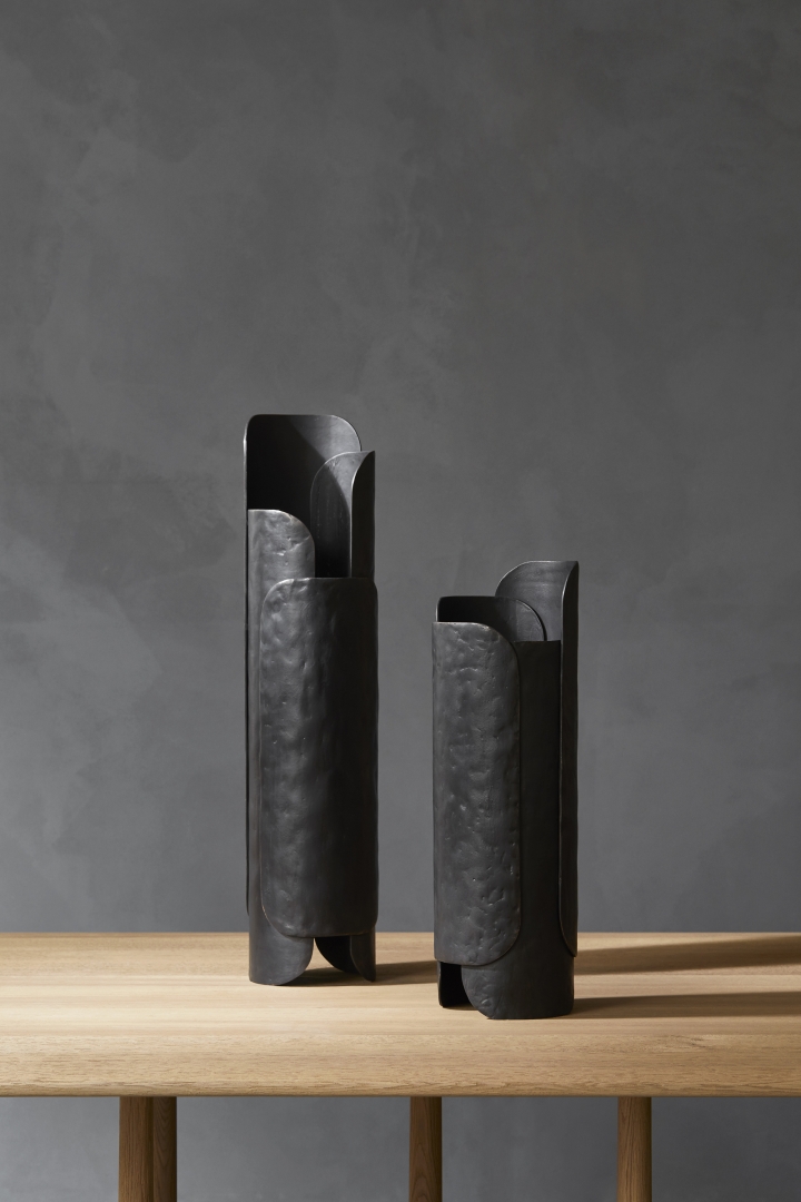 LEAF vases 02_BRONZE_DAN YEFFET for COLLECTION PARTICULIERE_2019 web.jpg
