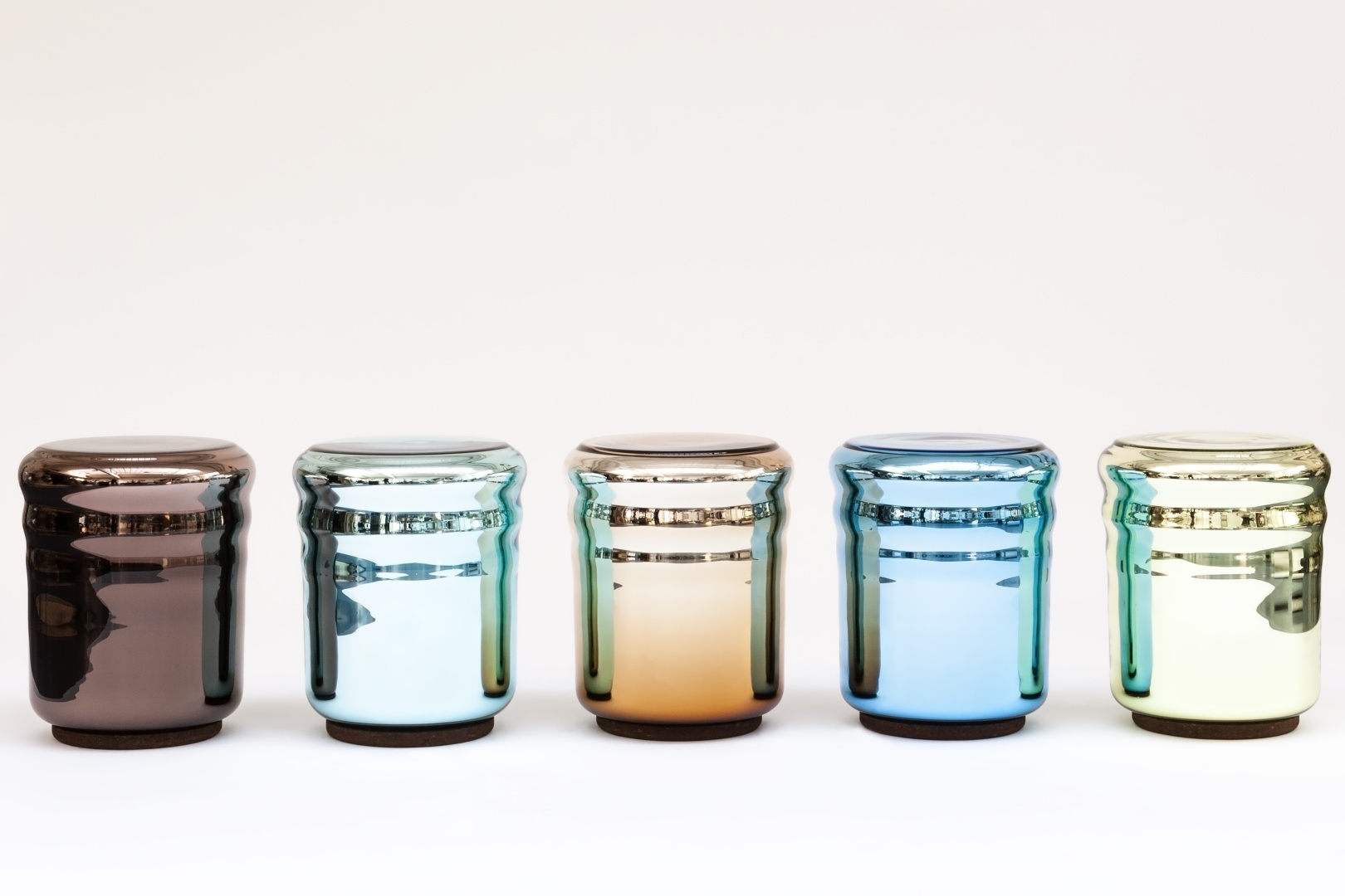 WAVE stools__NV edition_DY 2013©.jpg