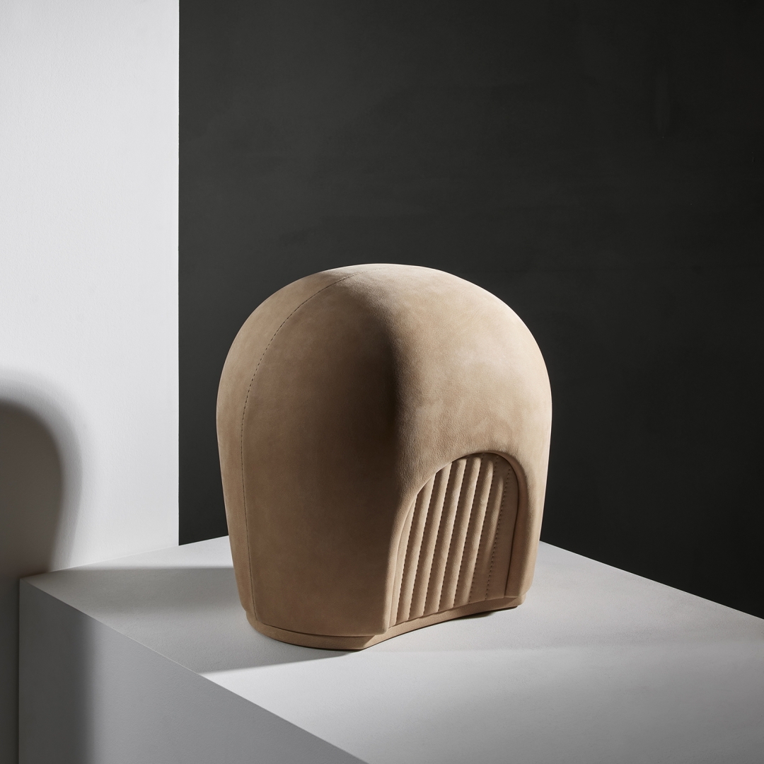 POMMEL_STOOL-DAN_YEFFET_COLLECTION_PARTICULIERE-CREDIT_PHOTO-F_AMIAND26  web.jpg