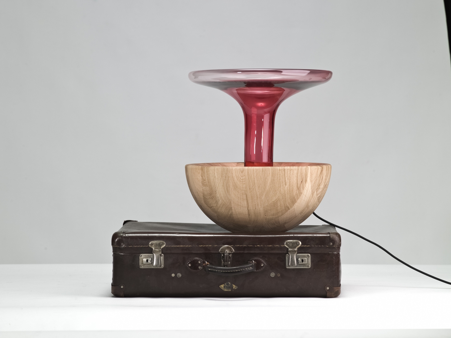 VERSA lamp_01  KREHKY Gallery©2012.jpg