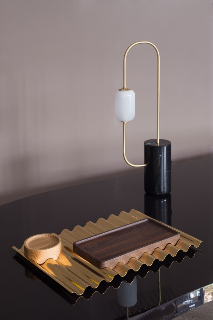 SEGMENT-table_lamp-SHELTER-tray-COLLECTION-PARTICULIERE-HD.jpg