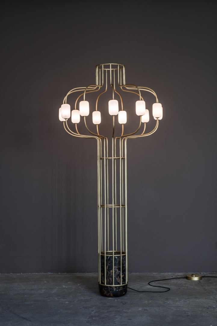CHANDELIER-FLOOR-LAMP-ON-DESIGN-DAN-YEFFET@COLLECTION-PARTICULIERE.jpg